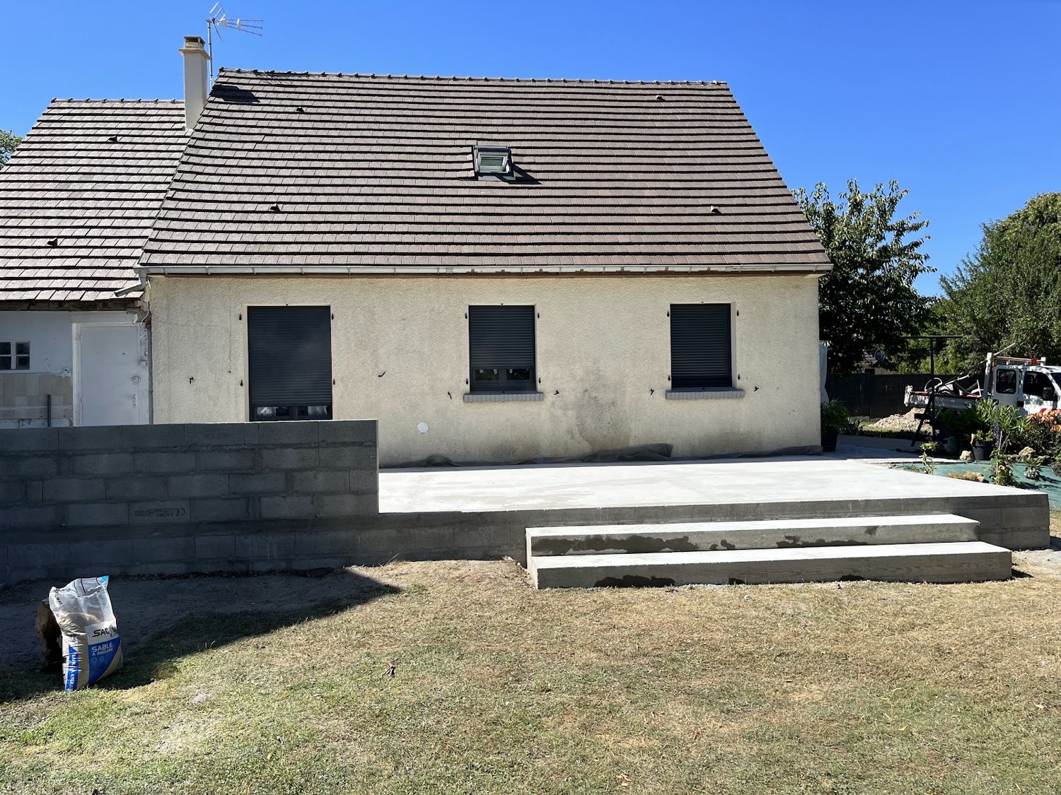 Maison à la façade et aux abords propres